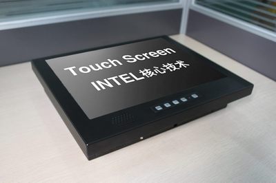 15寸高性能红外触摸工控机 为工厂车间定制的专业防震工业电脑解决方案